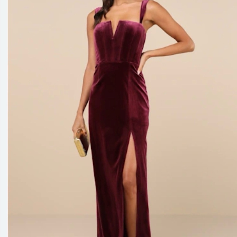 Lulu's Burgundy Velvet Strap V-Neck Evening Gown